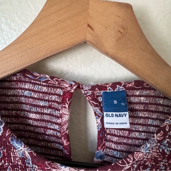 Old Navy | Floral Smocked Fit & Flare Long-Sleeve Mini Dress - Picture 4 of 9